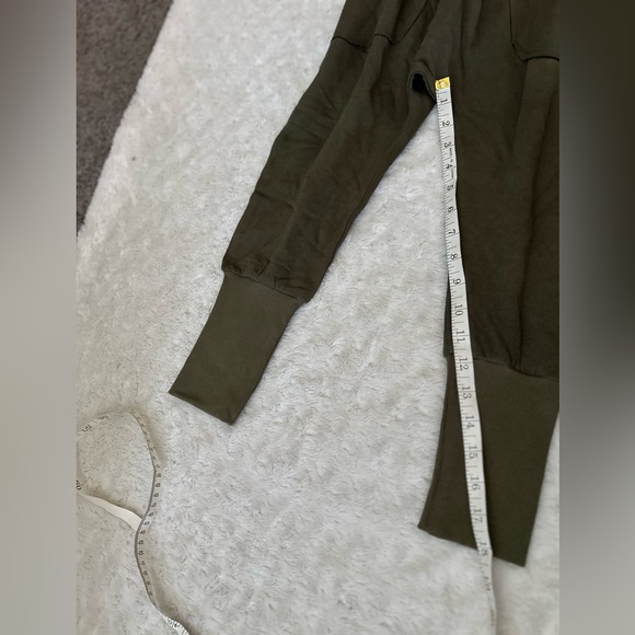 NWOT- LENNON & WOLFE Youth Olive Green Harem Sweatpants - Picture 10 of 10